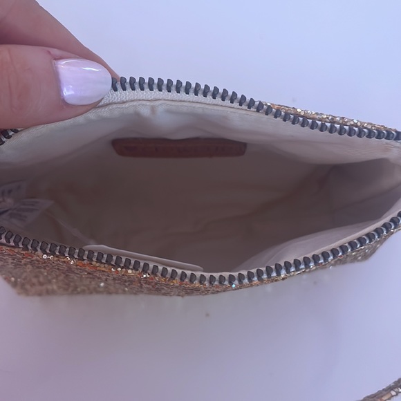 Nwt jcrew gold sequin pouch - Picture 5 of 6